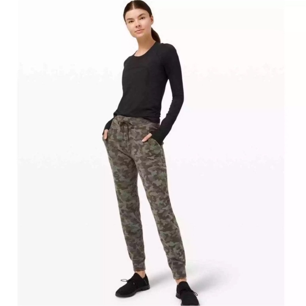 Lululemon Camo Jogger Pants Ready To Rulu Green Camo Size 4